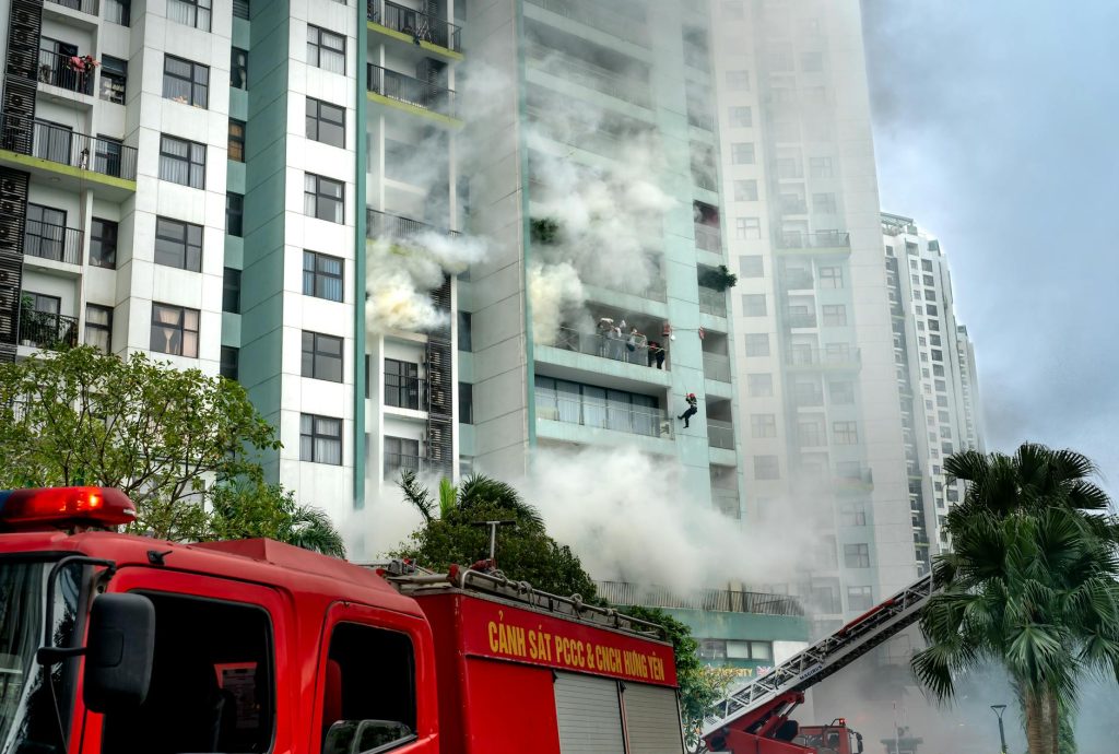 Panduan praktis menguji fire alarm system oleh ABYKIN TEKNIK, langkah demi langkah untuk keamanan gedung.