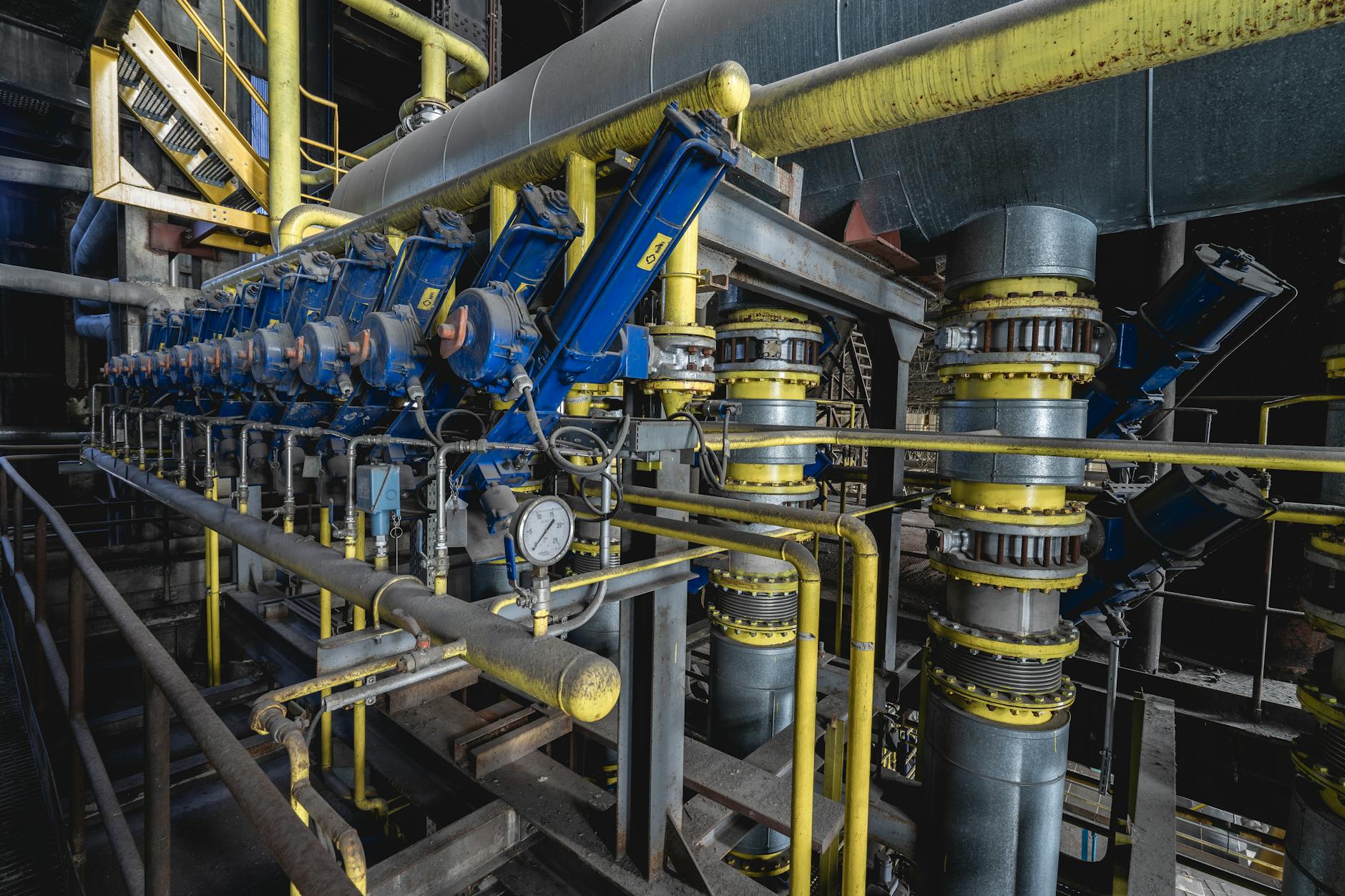 Tim ABYKIN TEKNIK memperbaiki pompa industri dengan solusi cepat, tepat, dan efisien